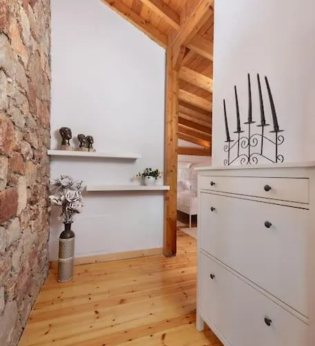 Vakantiehuis 4 Bd Luxurious With Swimming Pool *