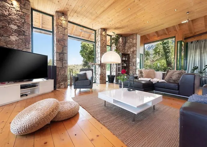 4 Bd Luxurious With Swimming Pool * Salakos